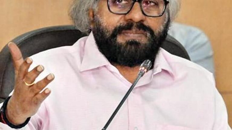 Forest Minister seeks report on visit of Karnataka Government vets to Vantara