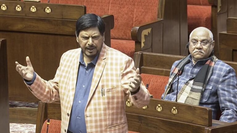 No evidence of increased efficiency due to mechanization of sewage treatment, says Center LS