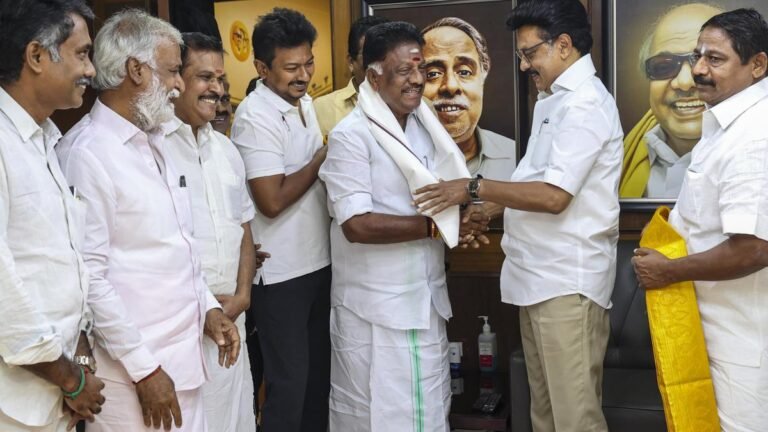 Former AIADMK leaders were allotting DMK tickets