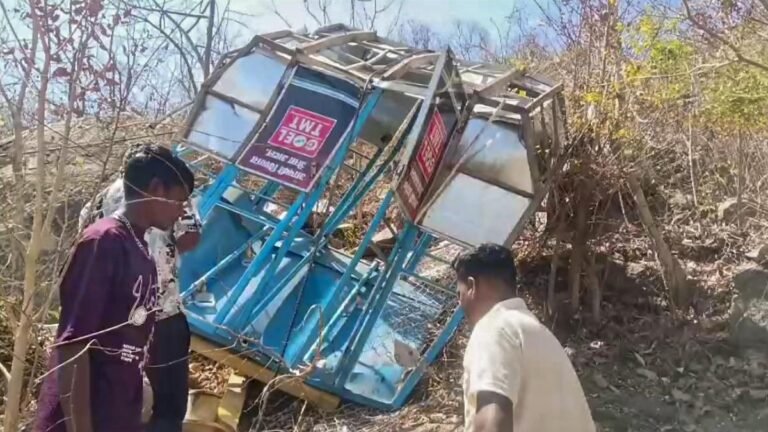 One dead and six injured in cable car accident in Chhattisgarh temple