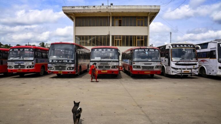 KSRTC will run 2000 more buses to handle the rush of Ugadi and Id