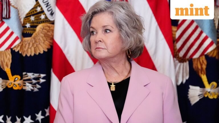 Trump says White House chief of staff Susie Wiles diagnosed with early-stage breast cancer | Today’s news