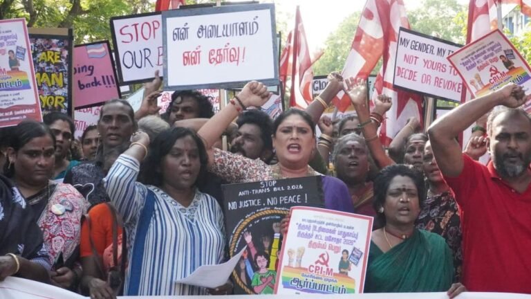 Transgender people are holding protests demanding the withdrawal of the amendment to the transgender law