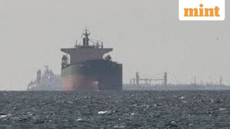 Around 23,000 Indian sailors in Persian Gulf, 27 vessels near Strait of Hormuz — ‘Government in touch with them’: Ministry | Today’s news