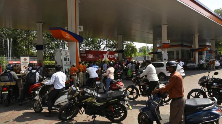 Hyderabad is plagued by fuel shortage concerns; demand spills over into the night of March 24