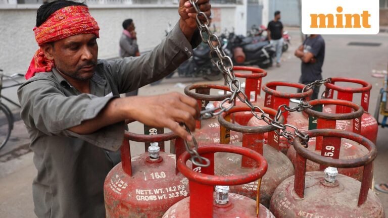 LPG shortage news today LIVE: Gas crisis forces Hyderabad hotels to cook on firewood, adjust menus | Today’s news