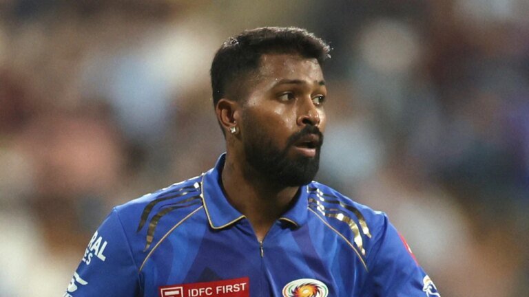 Hardik Pandya fulfills promise, rewards Wankhede grounder for T20 World Cup win
