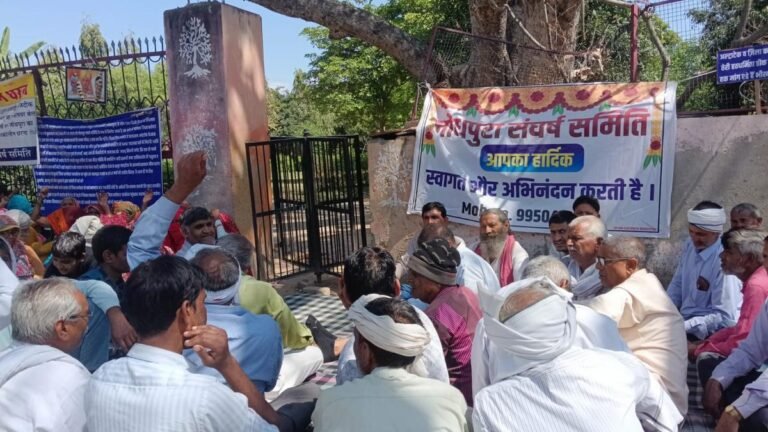 Protesters stage dharna in Kotputli after assurance of compliance with NGT verdict