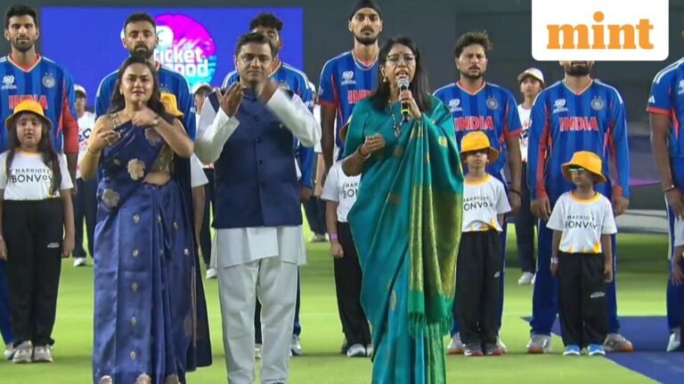 Kavita Krishnamurthy sings the national anthem at the T20 final and the internet is completely floored | Today’s news