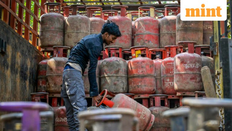 Central Govt directs States, UTs to monitor LPG supply, take strict action against black marketing | Today’s news