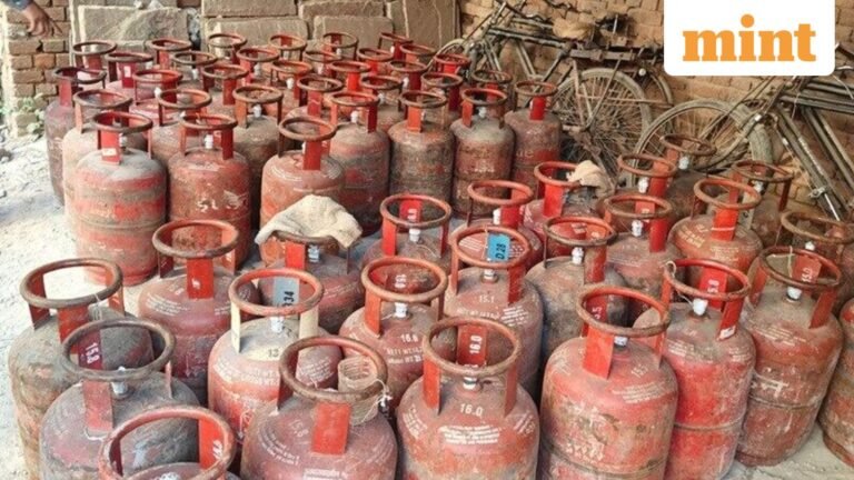 Delhi LPG racket busted: 183 Indane bottles seized, 4 arrested in Sangam Vihar | Today’s news