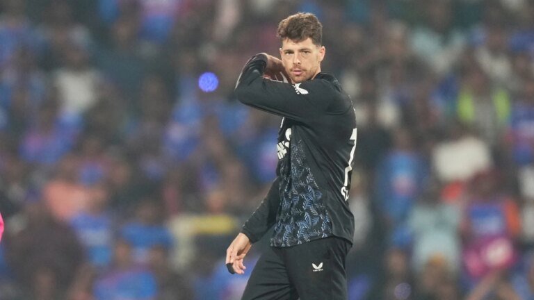 Santner rallies New Zealand fans ahead of T20 World Cup final: We’re a bit outnumbered here