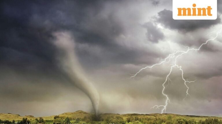 Oklahoma tornado tragedy: Mother and daughter die after storm hits their car | Today’s news
