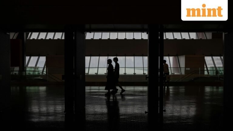 John Maynard Keynes Quote of the Day: “The political problem of mankind is…” | Today’s news