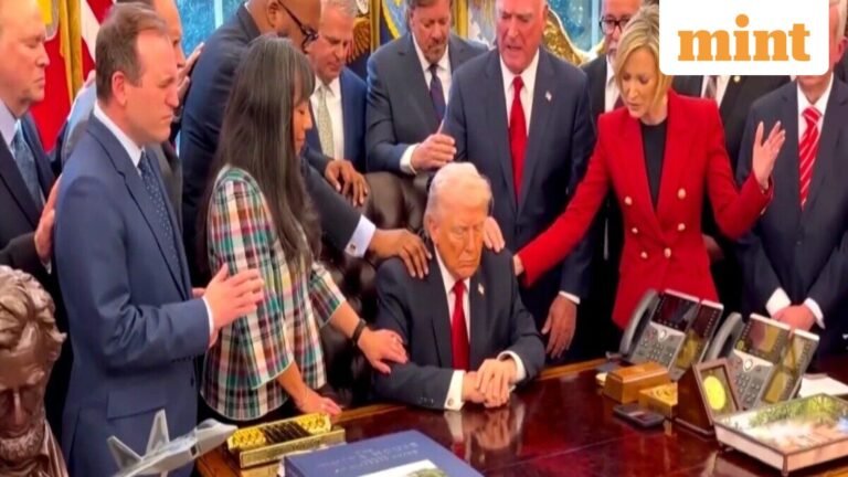 Watch: Pastors rally around Trump in Oval Office, pray for wisdom and protection amid Iran crisis | Today’s news