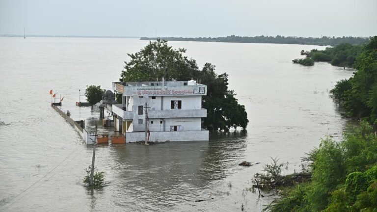 A new retaining wall along the right bank of the Krishna River to protect 20,000 people from floods
