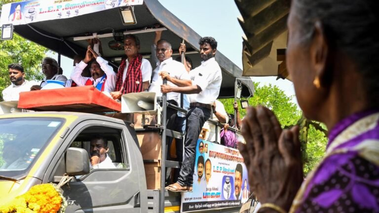 VCK is trying to keep PMK at bay in the Kattumannarkoil contest