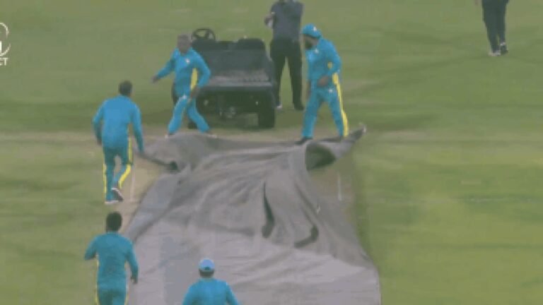 Chaos at Gaddafi Stadium: PSL ground staff slip, fall as covers fly in Lahore – Watch | Cricket News – The Tech Word News