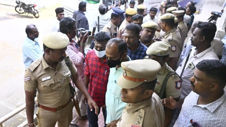Madurai Bench ordered notice to nine convicts in Sattankulam custodial death case