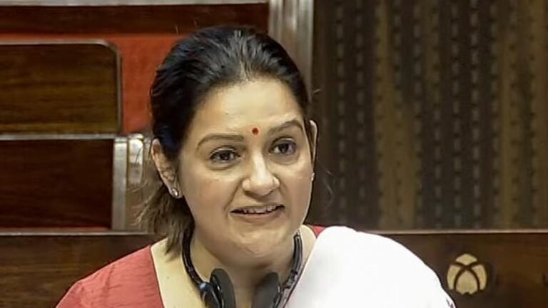 Chaturvedi’s grumbling over the defeat of the Women’s Bill’ flies in the face of her party’s stand