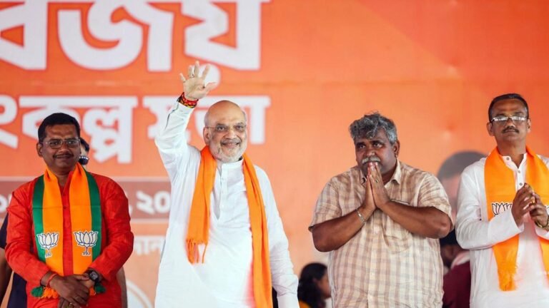 2026 Assembly Election Update: Shah Says Bengali People Are Adamant About Throwing Out Infiltrators From State; Mamata says 19 states, center have come together to face me