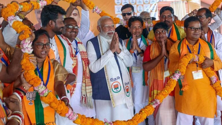 PM Modi calls Jadavpur University a place of ‘anarchy’; Mamata defends, calls it ‘democracy in motion’