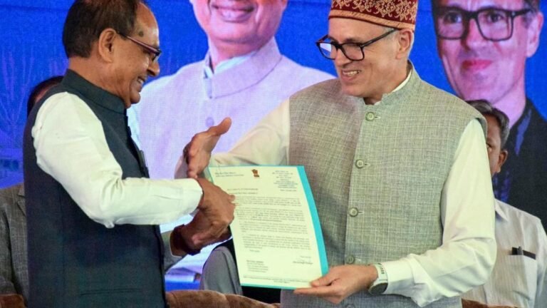 Union minister Chouhan earns praise from J&K CM as Center settles ₹3,566 crore PMGSY package