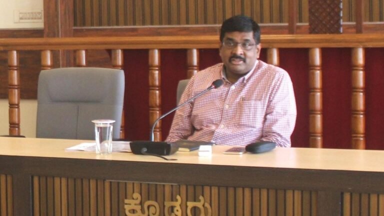 Ensure adequate supply of fertilizers before monsoons, Deputy Commissioner of Kodagu told officials