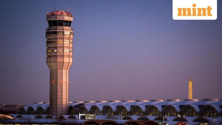 FAA to investigate viral incident of pilots making animal noises on ATC frequency: ‘Conversation must be related to….’ | Today’s news