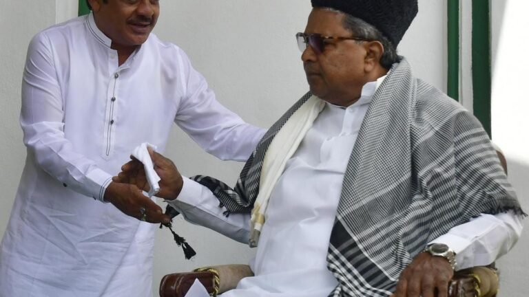 Congress seeks to quell dissent amid rifts in Muslim leadership