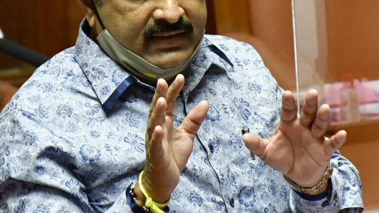 MLC Puttanna challenges Govt. to enable the services of university professors as doctoral students in public universities