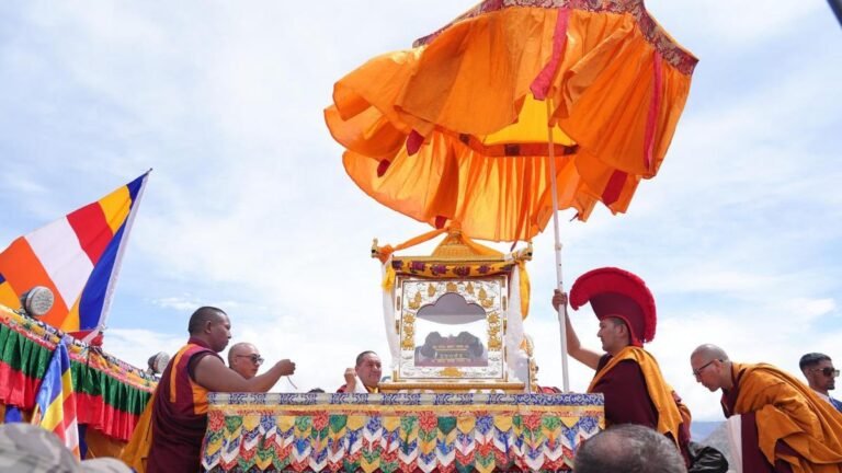 Piprahwa Buddha relics arrive in Leh, people gather in huge numbers to pay their respects
