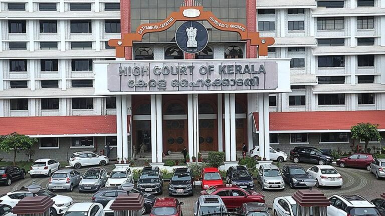 Kerala HC quashes government order rejecting ₹600 crore sanction for CBI probe. cashew import scam