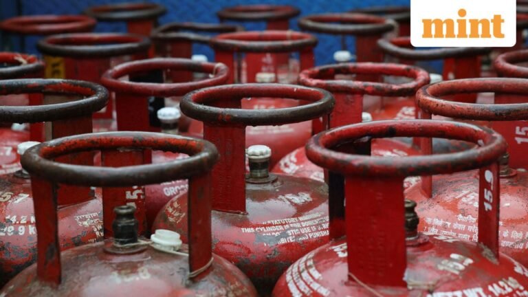 LPG cylinder price on April 18: How much is domestic and commercial gas in Delhi, Bengaluru and Mumbai today | Today’s news