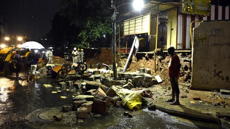 9 killed as rain lashes Bengaluru