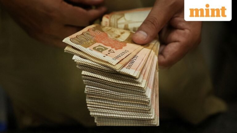 Pakistan economy struggles again with $16bn reserves, $3.5bn UAE loan and IMF targets: Explained | Today’s news