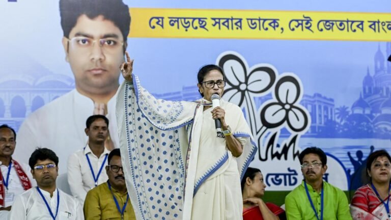 Tamil Nadu CM, Congress in tacit understanding with BJP: Mamata