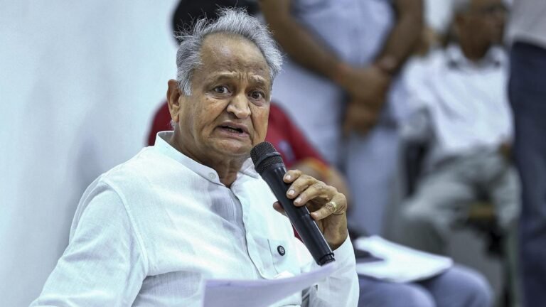 Adarsh ​​scam cases mishandled by Rajasthan government: Gehlot