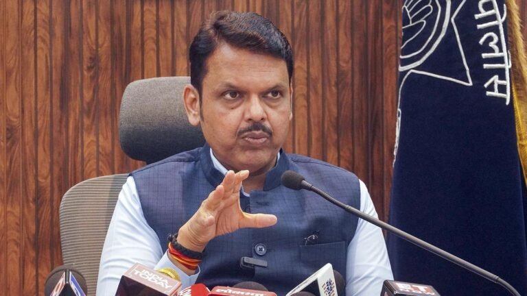 Maharashtra government employees strike called off after meeting CM Fadnavis