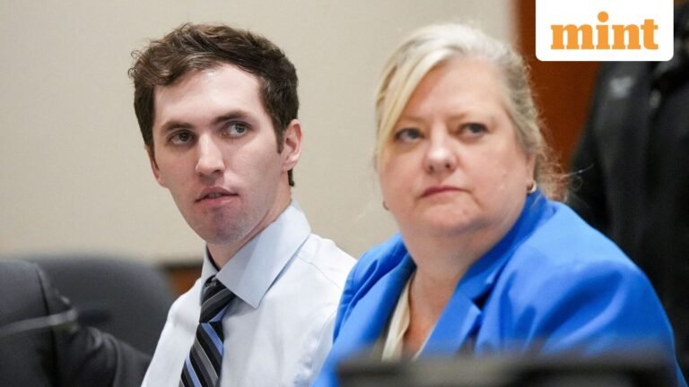 ‘I had a chance, I took it’: Tyler Robinson’s chilling message to a friend on the day Charlie Kirk was killed | Today’s news