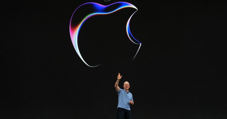 Tim Cook will step down as CEO of Apple