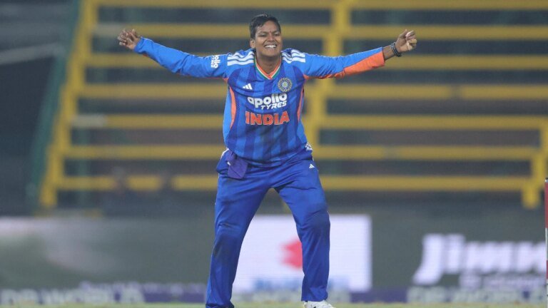 Deepti Sharma takes a bath, saves India from lime T20I series vs. South Africa