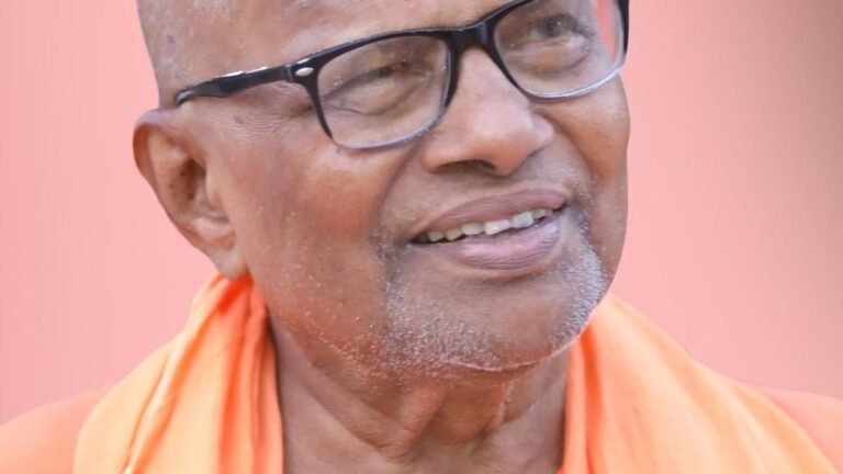 Muni Narayana Prasad, scholar and head of Narayana Gurukul, dies