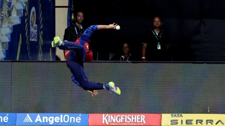 Shreyas Iyer defies gravity on relay catch in Mumbai, Rohit’s reaction goes viral