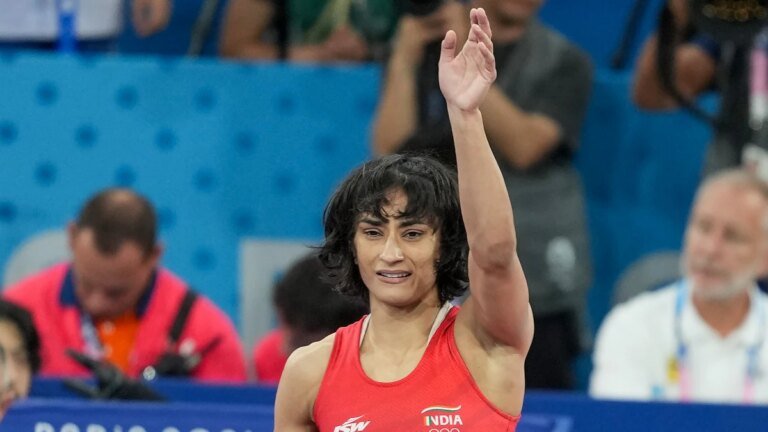 Vinesh Phogat slams Wrestling Federation: They are deliberately blocking my return