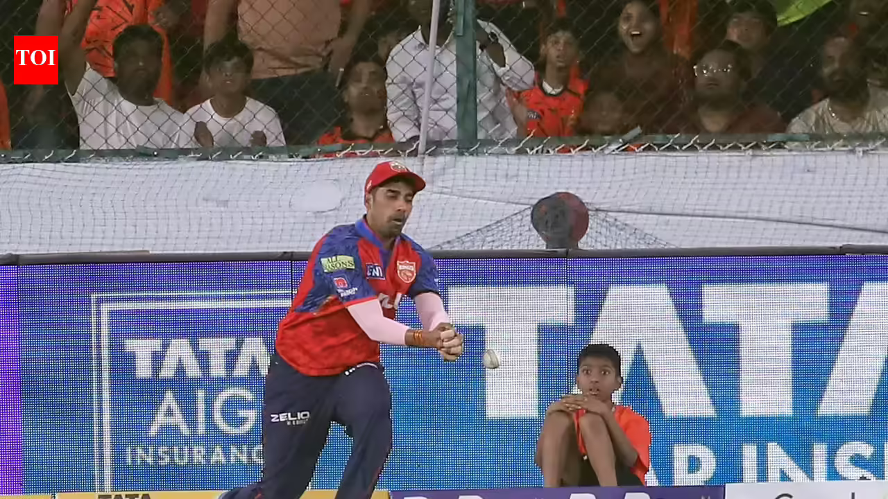 ‘Start catching well please!’: Aaron Finch warns PBKS against poor fielding ahead of MI clash