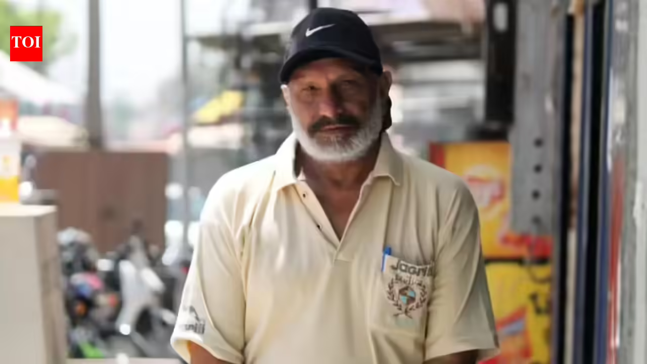 Veteran hockey coach Baldev Singh has received the prestigious Padma Shri award