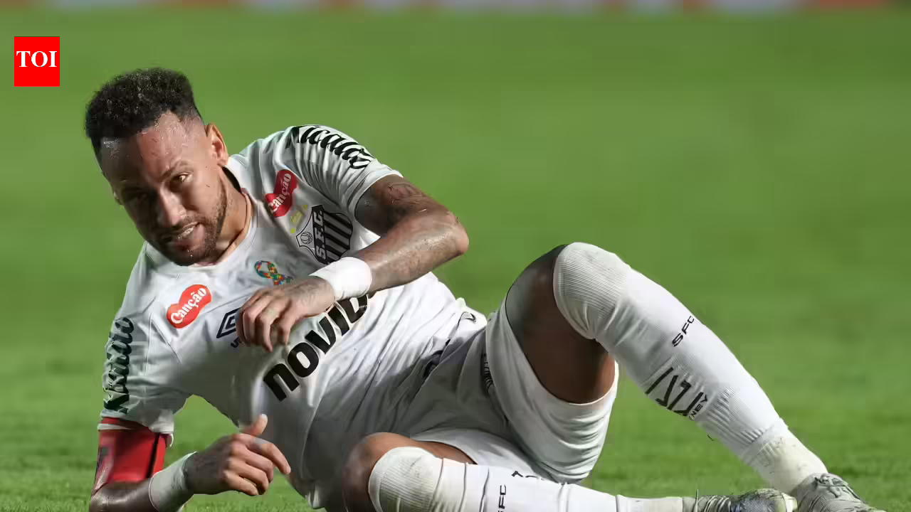 Neymar suffers injury scare ahead of World Cup, Brazil struggle to update fitness