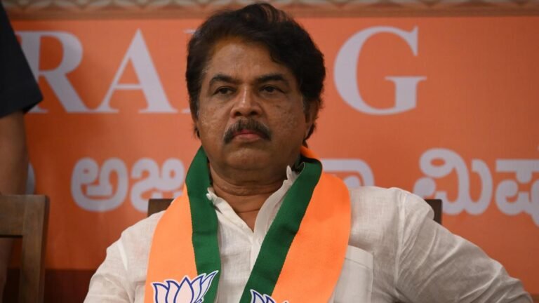 Karnataka’s Leader of Opposition R Ashok for reducing number of escort vehicles, traveling by Namma Metro