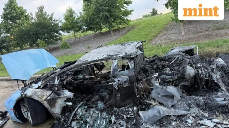 Two Lamborghinis burst into flames after crash on Highway 99 in Texas; drivers walk away unharmed | See images | Today’s news